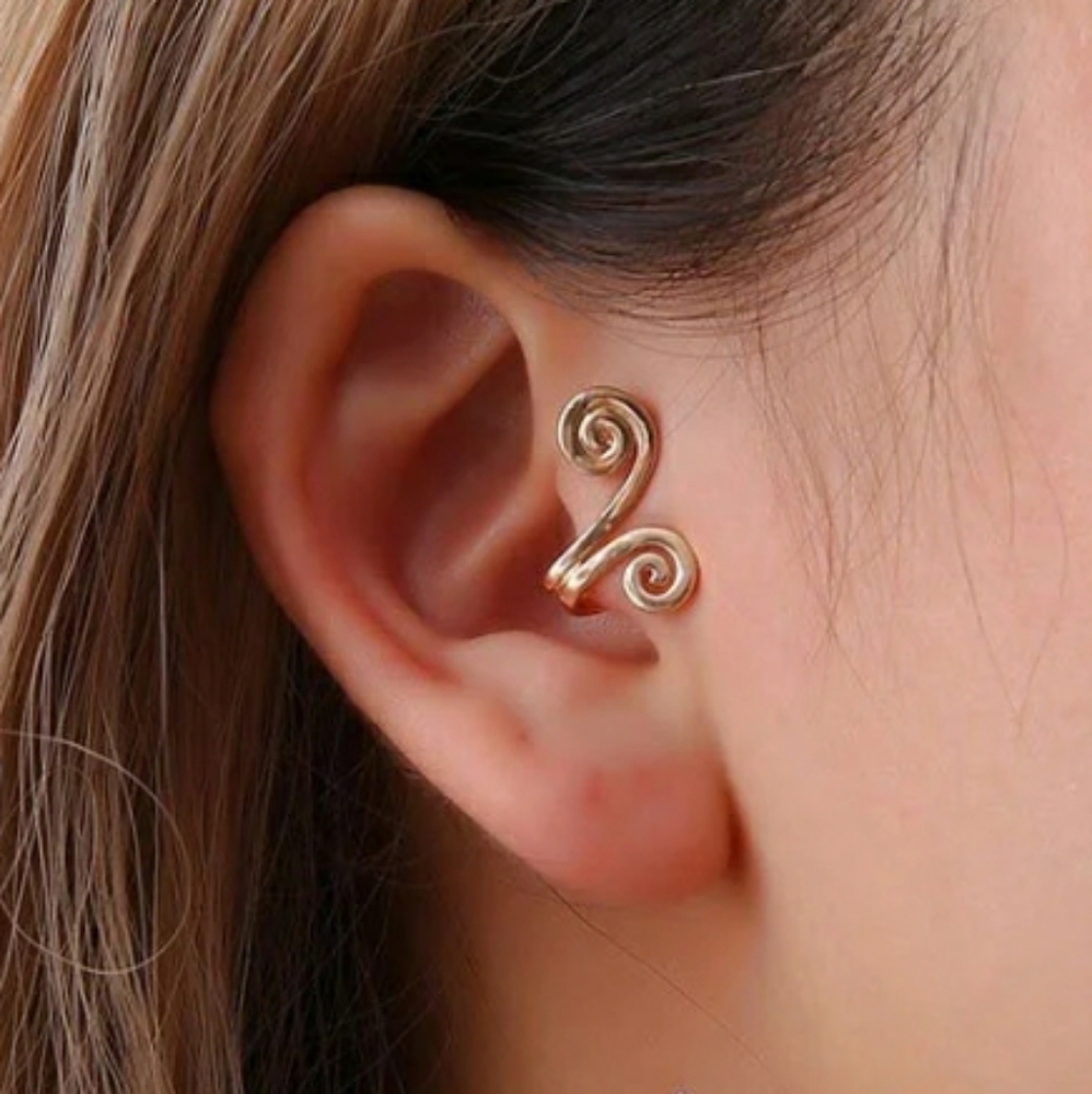 Swirl Tragus Ear Cuff- gold tone